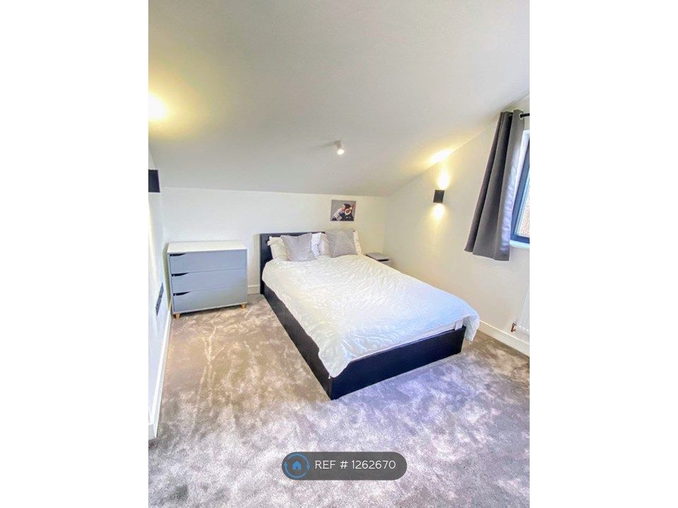 Room to rent in Ruislip Road, Greenford UB6 Zoopla