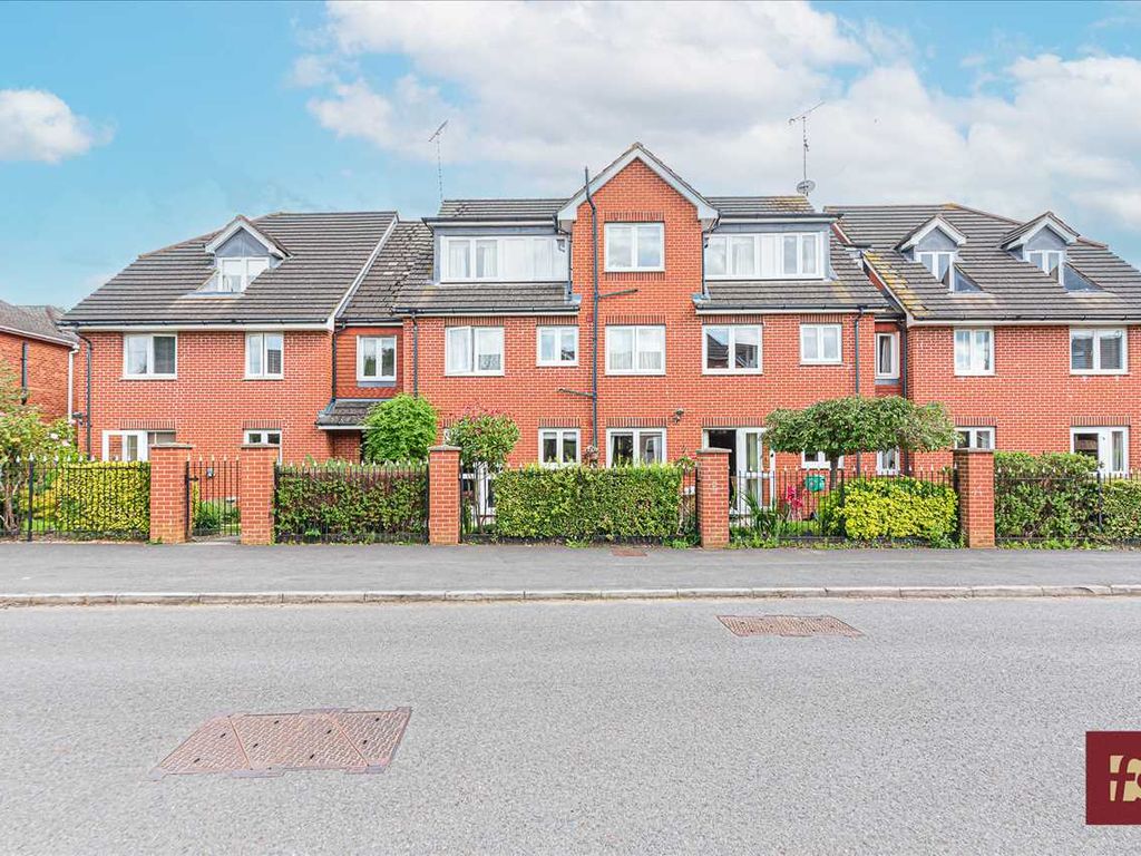 1 bed property for sale in Warner Court, Yorktown Road, College Town