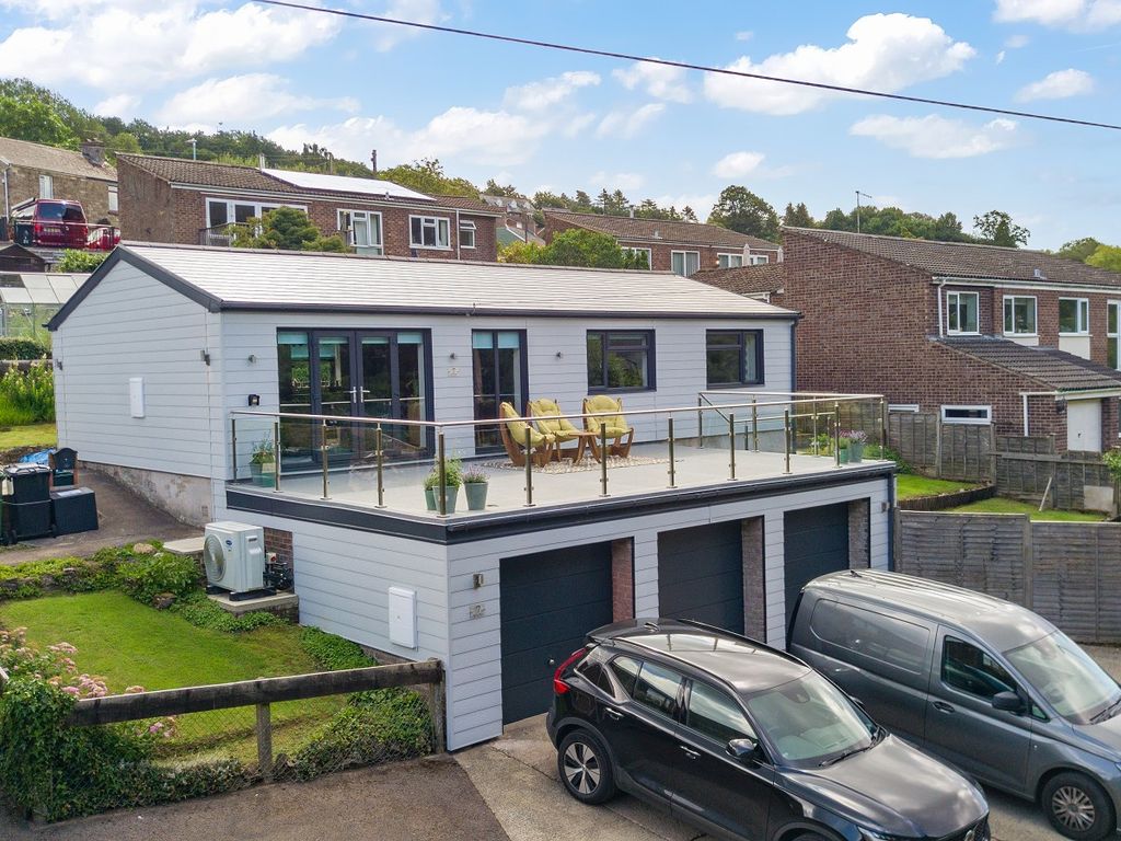 3 bed detached bungalow for sale in Bells Place, Cinderford