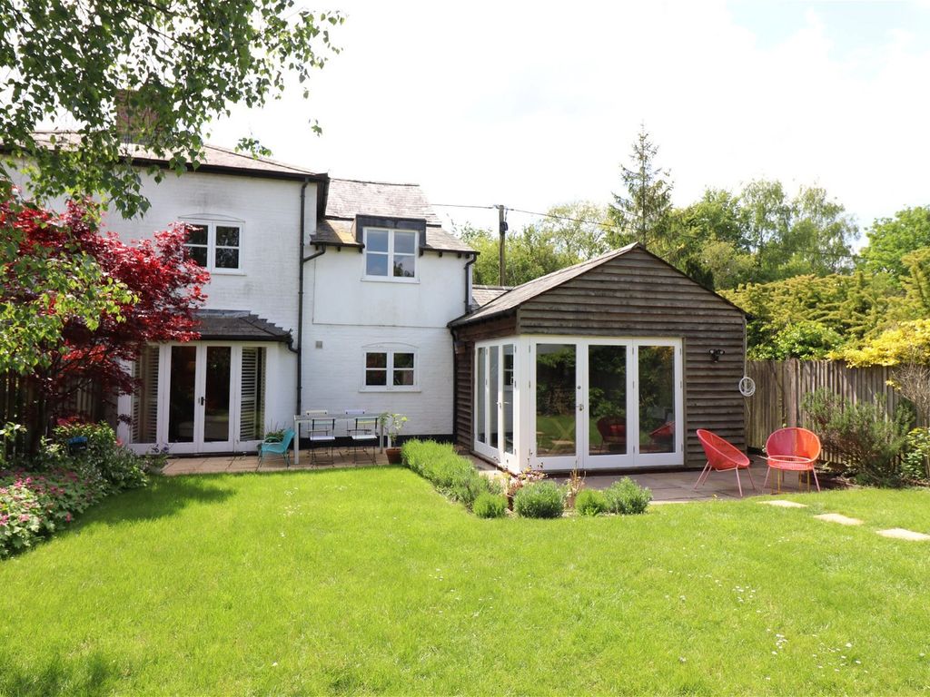 3 bed semidetached house for sale in Tichborne Down, Alresford SO24