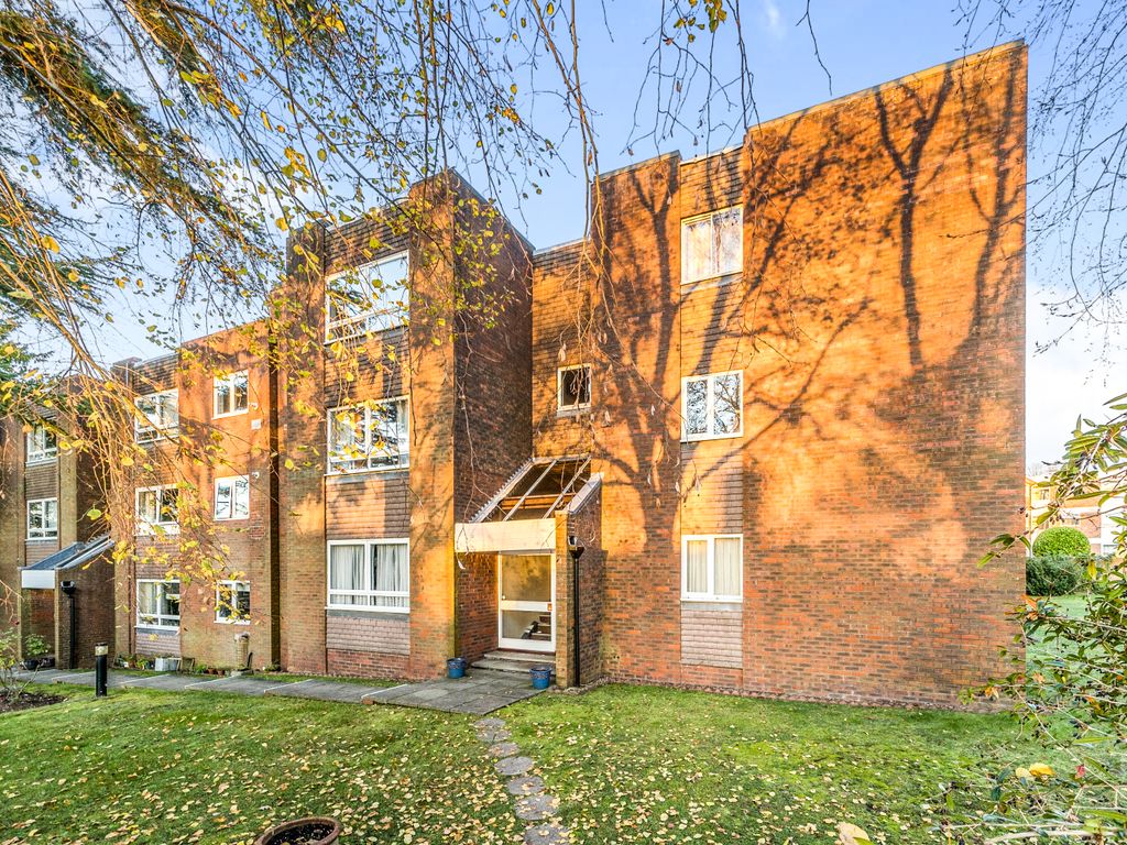 2 bed flat for sale in Albury Road, Guildford GU1 Zoopla
