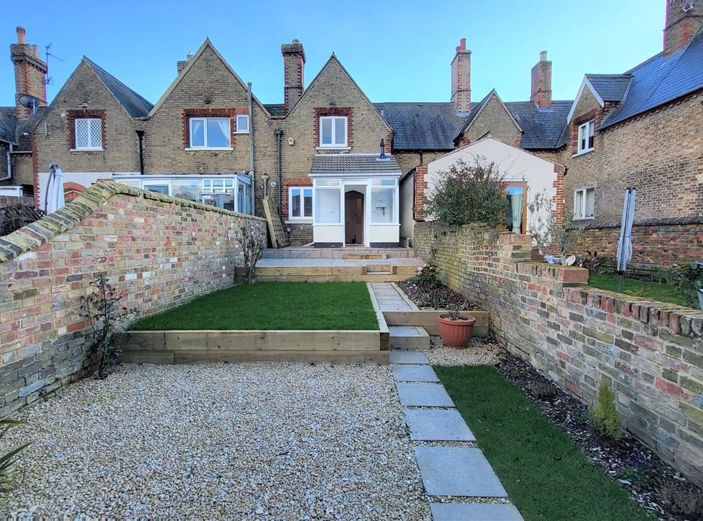 2 bed cottage for sale in Wisbech Road, Peterborough PE6 Zoopla