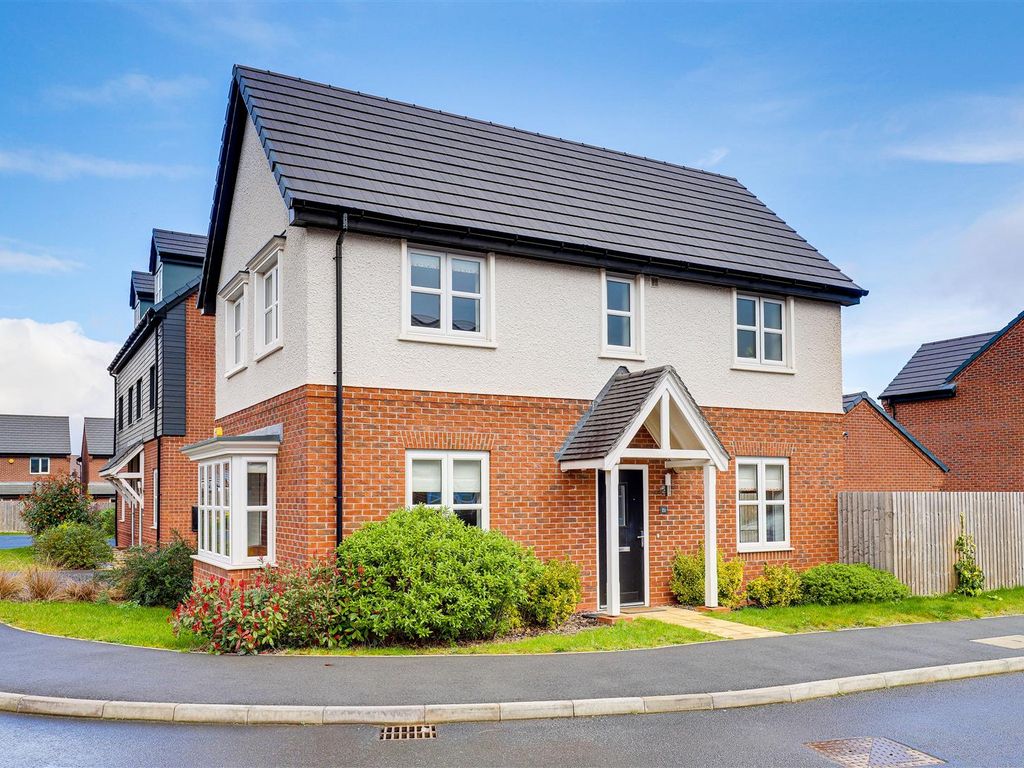 3 bed detached house for sale in Wheatcroft Drive, Edwalton