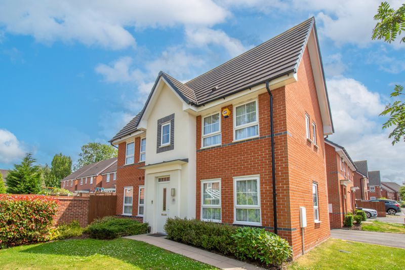 3 bed linkdetached house for sale in Heathside Drive, Kings Norton