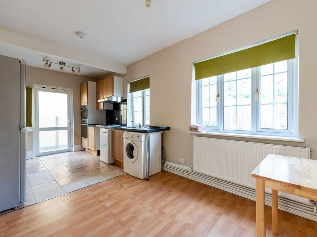 Leslie Park Road, Croydon CR0  