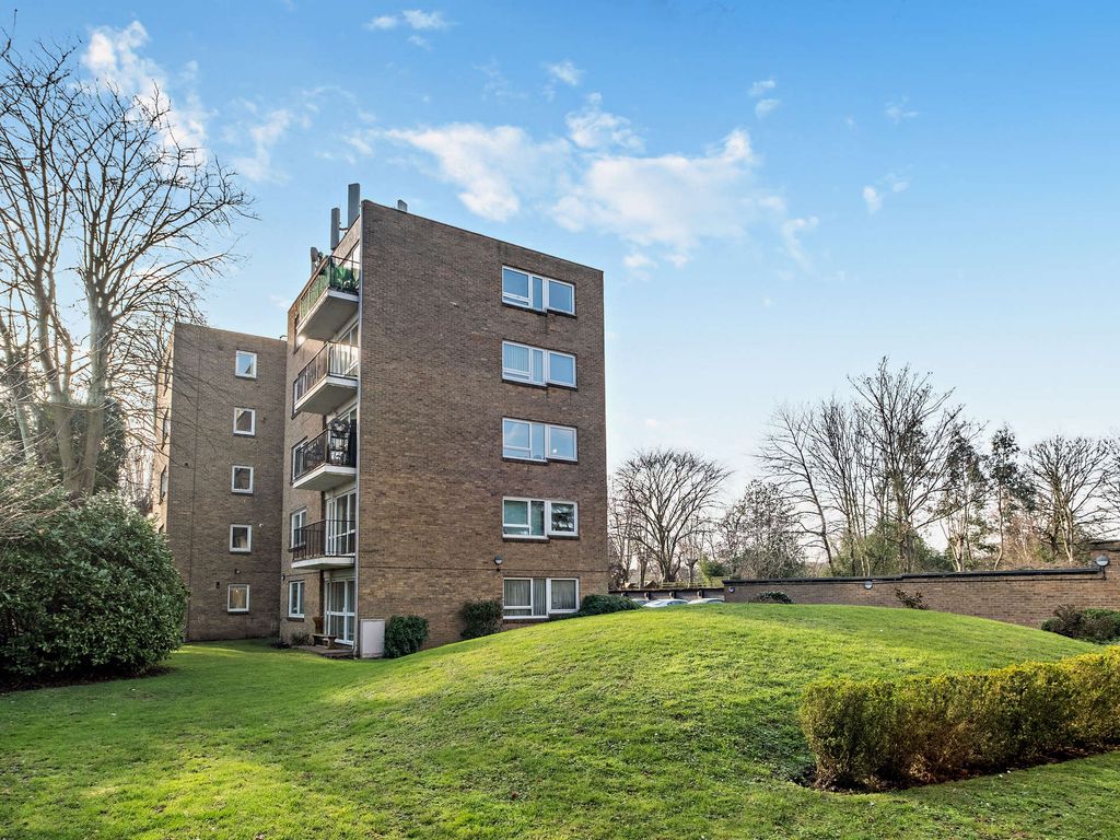 2 bed flat for sale in Hermitage Walk, London E18 Zoopla