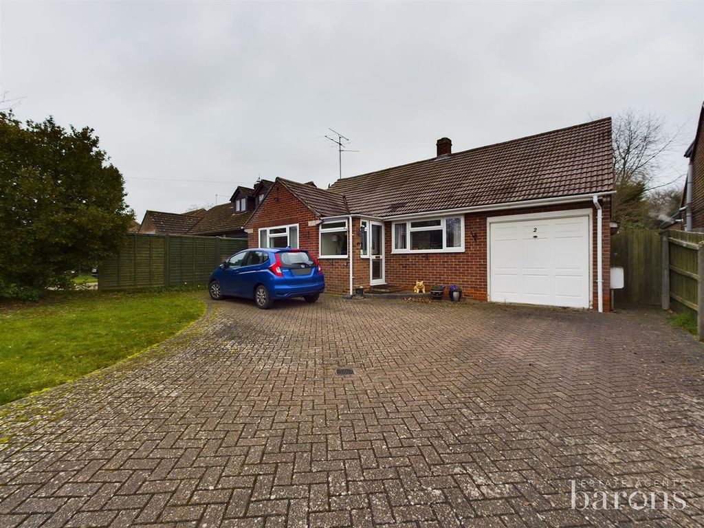 3 bed detached bungalow for sale in Holly Drive, Old Basing
