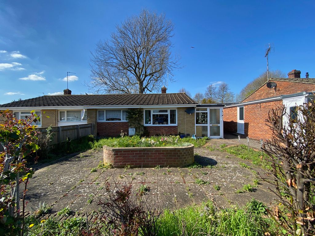2 bed bungalow for sale in The Moorlands, Benson, Wallingford OX10 Zoopla