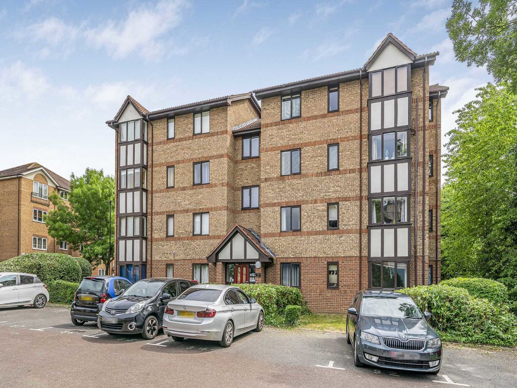 2 bed flat for sale in Varsity Drive, Twickenham TW1 Zoopla