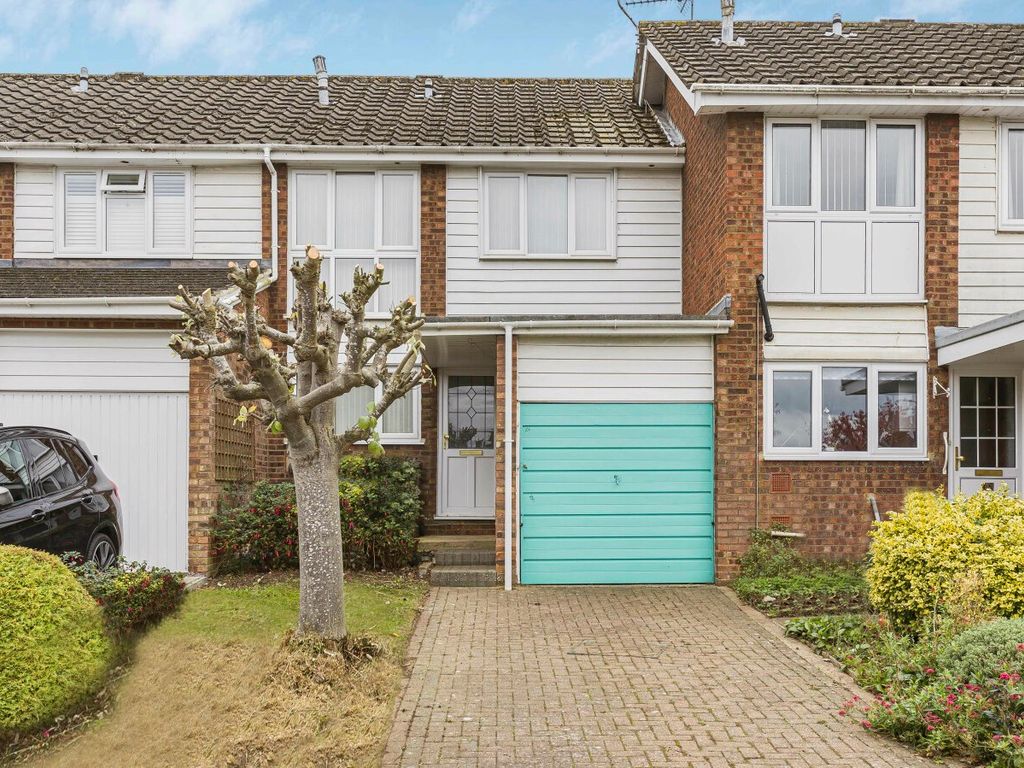 3 bed terraced house for sale in Wendover Close, Harpenden AL5 Zoopla