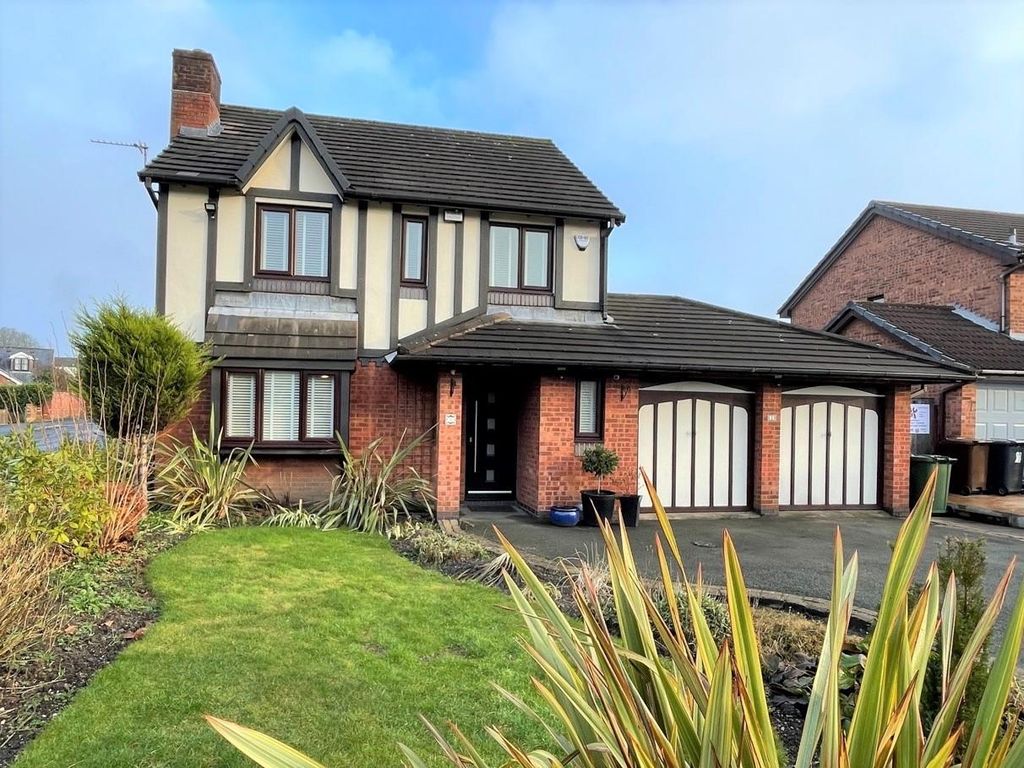 4 bed detached house for sale in Crossgill, Astley, Tyldesley