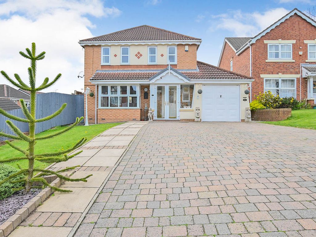 4 bed detached house for sale in Hedges Drive, Ilkeston, Derbyshire DE7