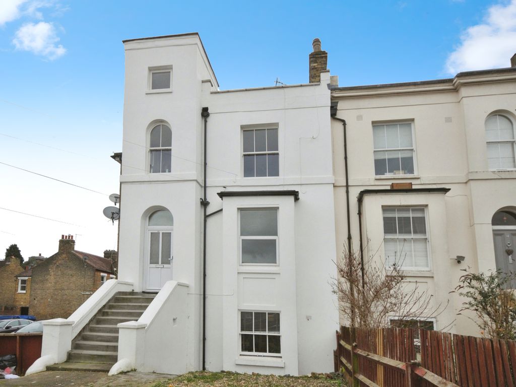 2 bed flat for sale in Rutland Park, London SE6, £350,000 Zoopla