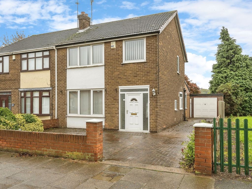 3 bed semidetached house for sale in Fernhurst Road, Wheatley Hills