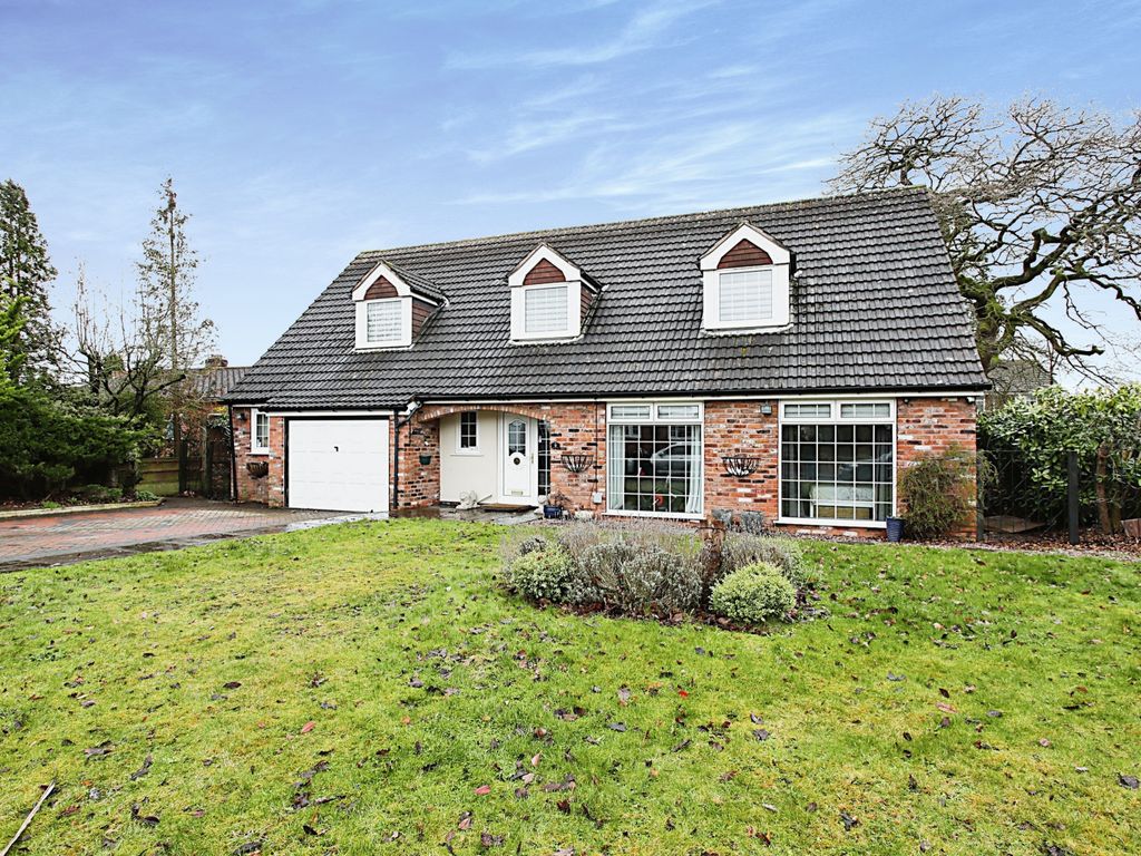 4 bed bungalow for sale in Pheasant Way, Winsford CW7 Zoopla