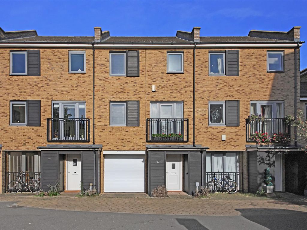 3 bed terraced house for sale in Alice Bell Close, Cambridge CB4, £