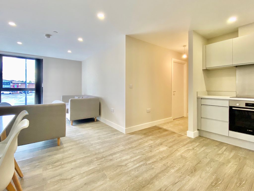 2 bed flat to rent in Northgate House, Stonegate Road, Leeds LS6 Zoopla