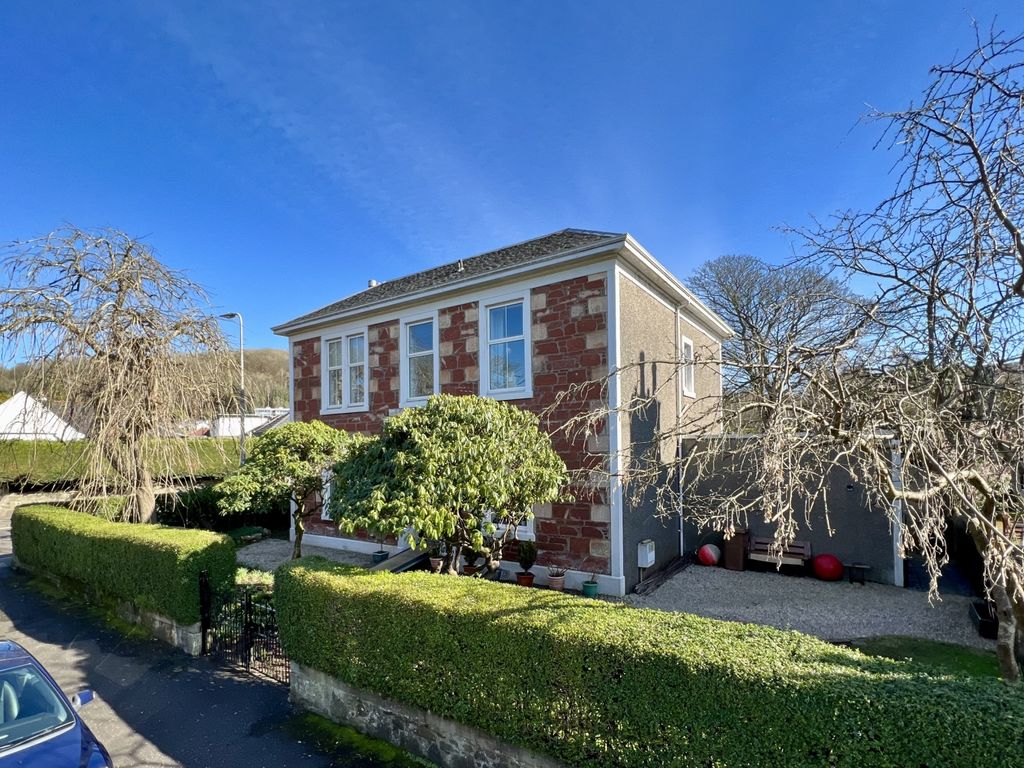 2 bed flat for sale in Irvine Road, Largs KA30 Zoopla