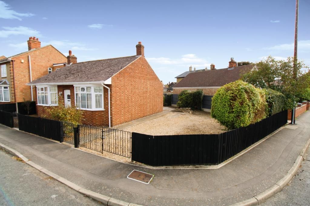 2 bed detached bungalow to rent in Westbrook Park Road PE2 Zoopla