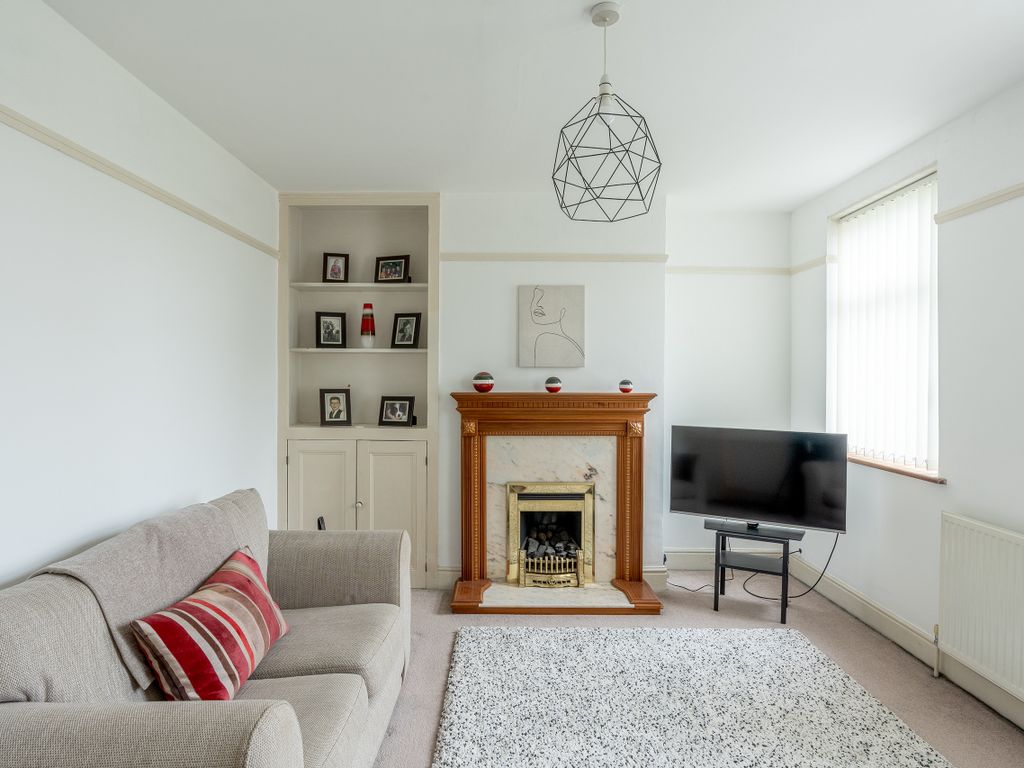 3 bed semidetached house for sale in Wellgarth Road, Knowle, Bristol