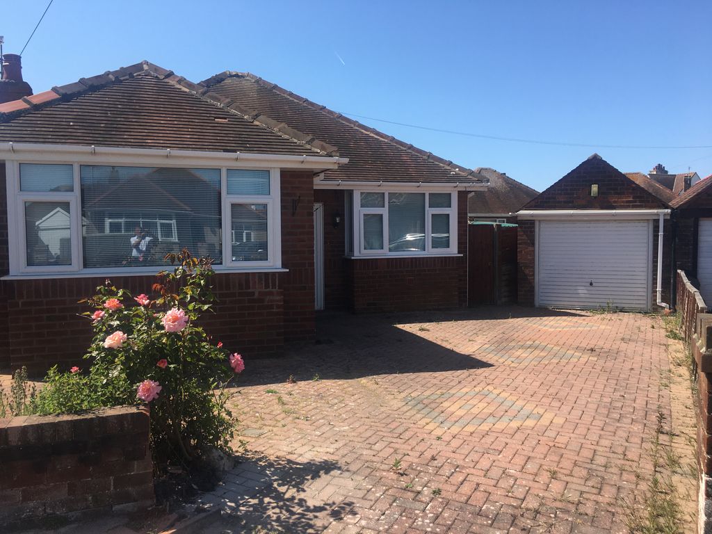 3 bed detached bungalow to rent in East Court, ThorntonCleveleys FY5