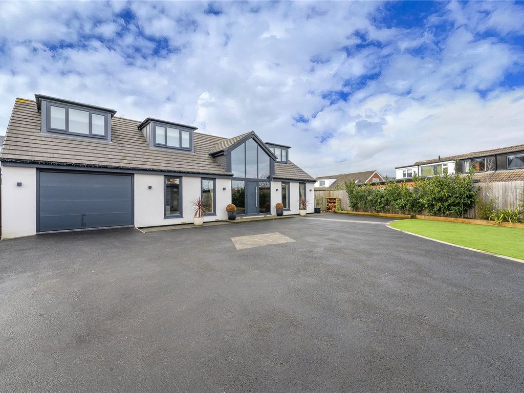 5 bed detached house for sale in Beulah View, Branch Road, Gildersome, Morley, Leeds LS27 Zoopla