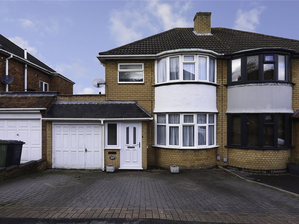 3 bed semidetached house for sale in High Brink Road, Coleshill