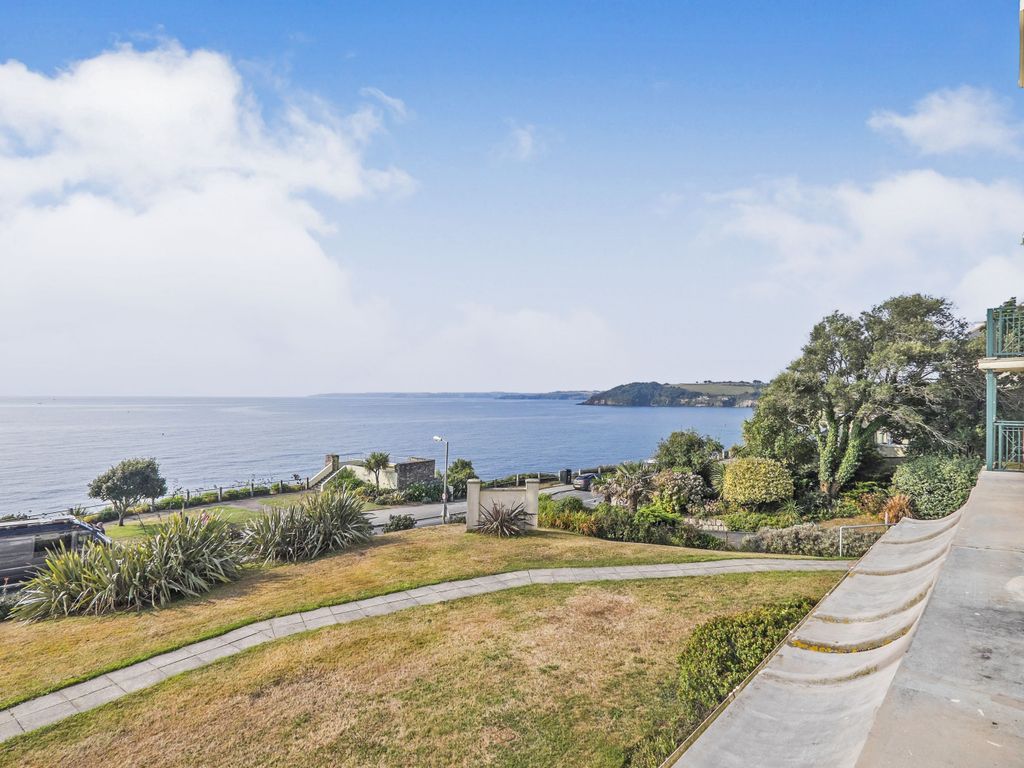 2 bed flat for sale in Cliff Road, Falmouth TR11 Zoopla