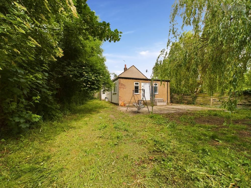 2 bed detached bungalow for sale in Drove Road, Whaplode Drove