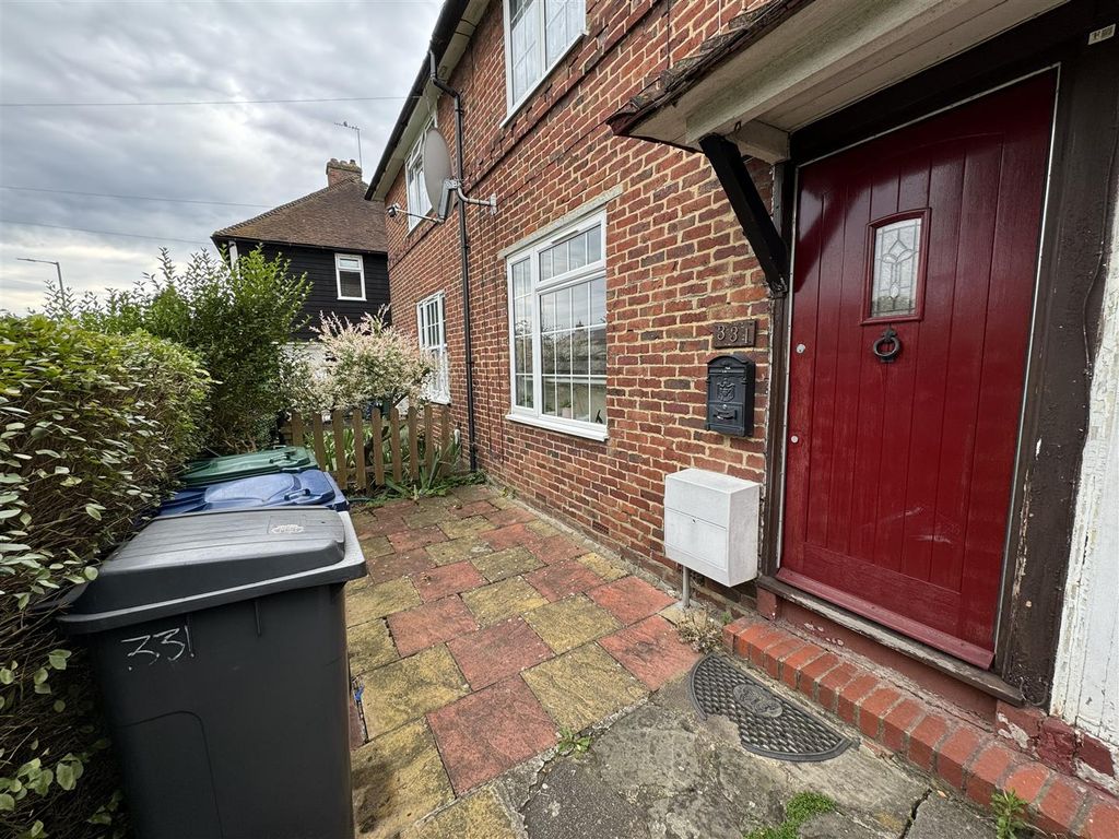 3 bed terraced house for sale in Watling Avenue, Burnt Oak, Edgware HA8