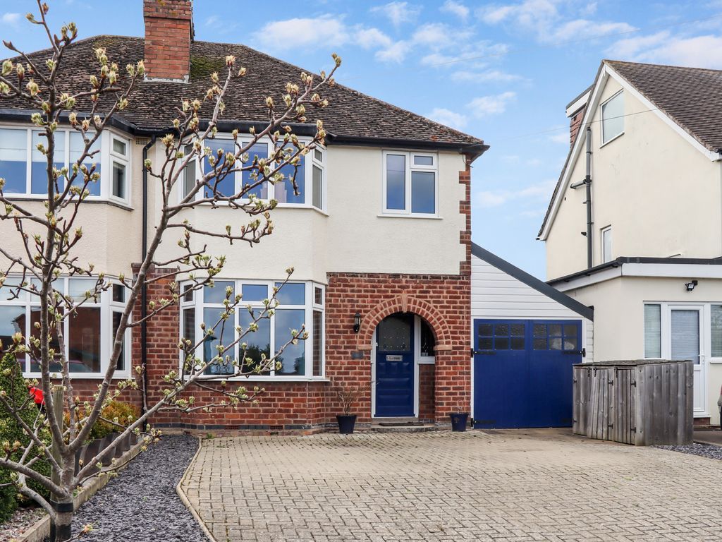 3 bed semidetached house for sale in Whitnash Road, Whitnash