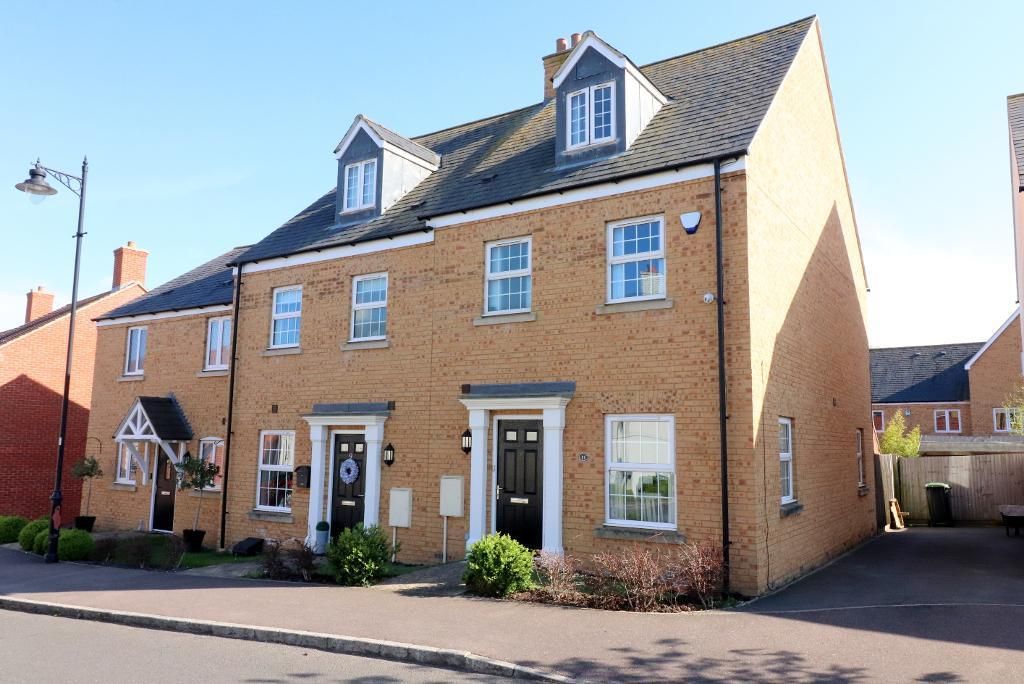 4 bed property for sale in College Chase, Silsoe, Bedfordshire MK45