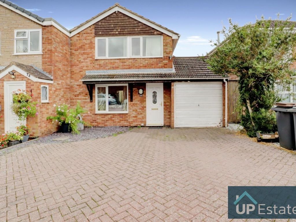 3 bed semidetached house for sale in Somerset Drive, Stockingford