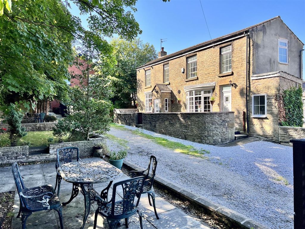 Swan Cottage, Old Road, Stalybridge SK15  