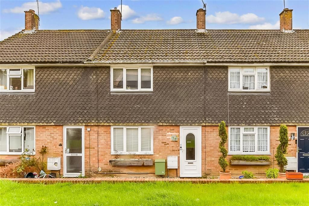 2 bed terraced house for sale in Oak Ridge, Goodwyns, Dorking, Surrey