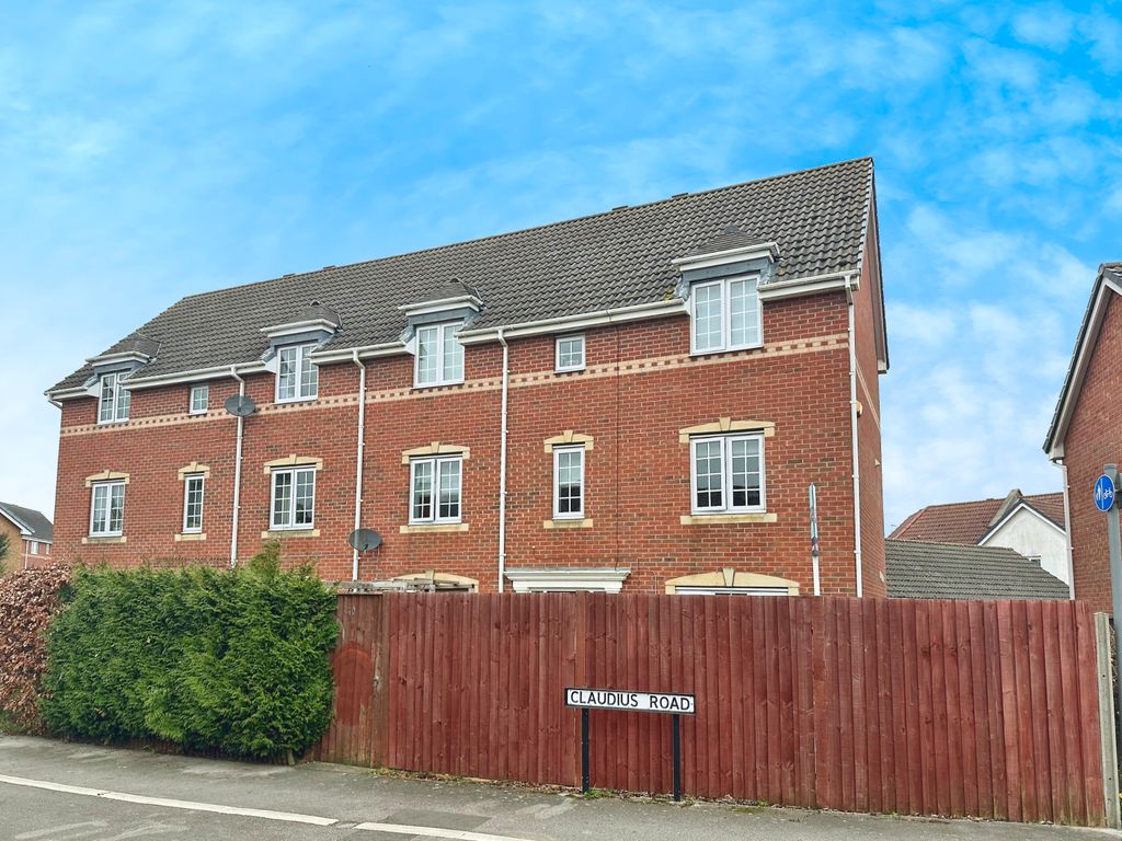 5 bed semidetached house for sale in Claudius Road, North Hykeham