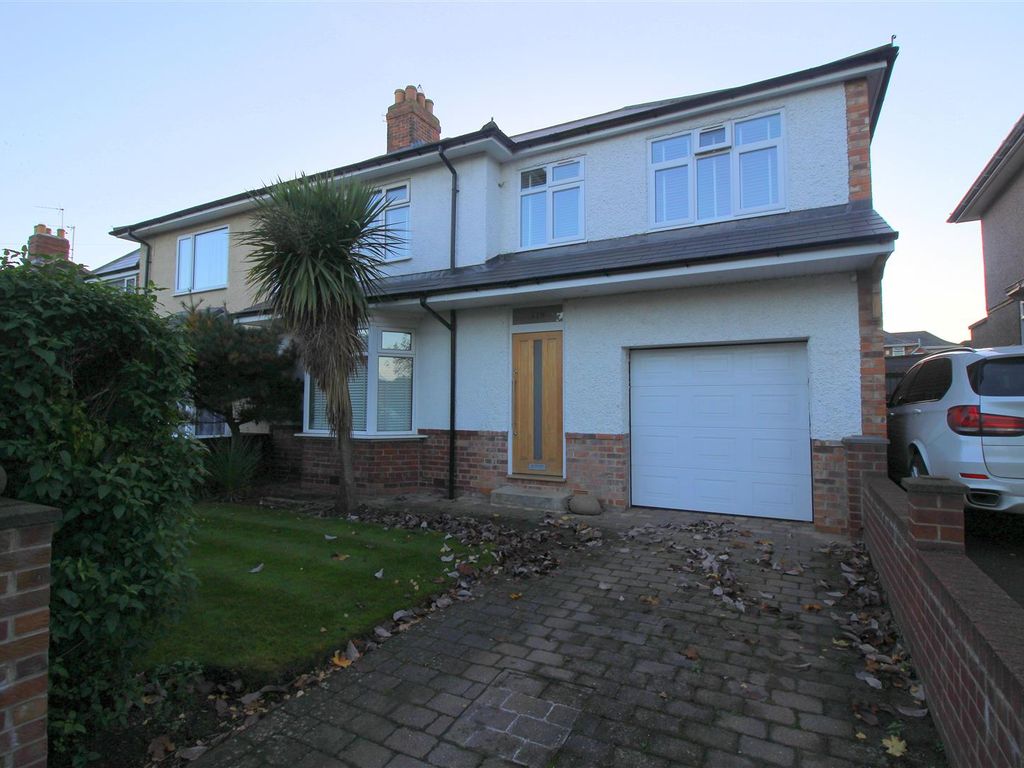 4 bed semidetached house to rent in Stooperdale Avenue, Darlington DL3