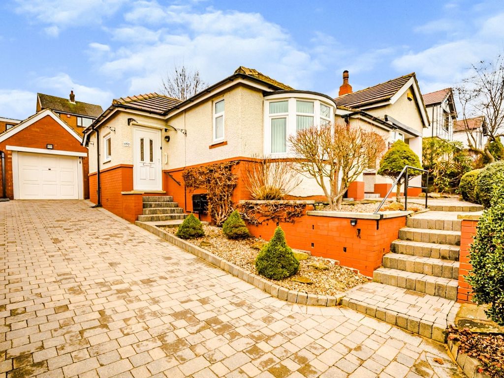 2 bed bungalow for sale in Penistone Road, Waterloo, Huddersfield, West