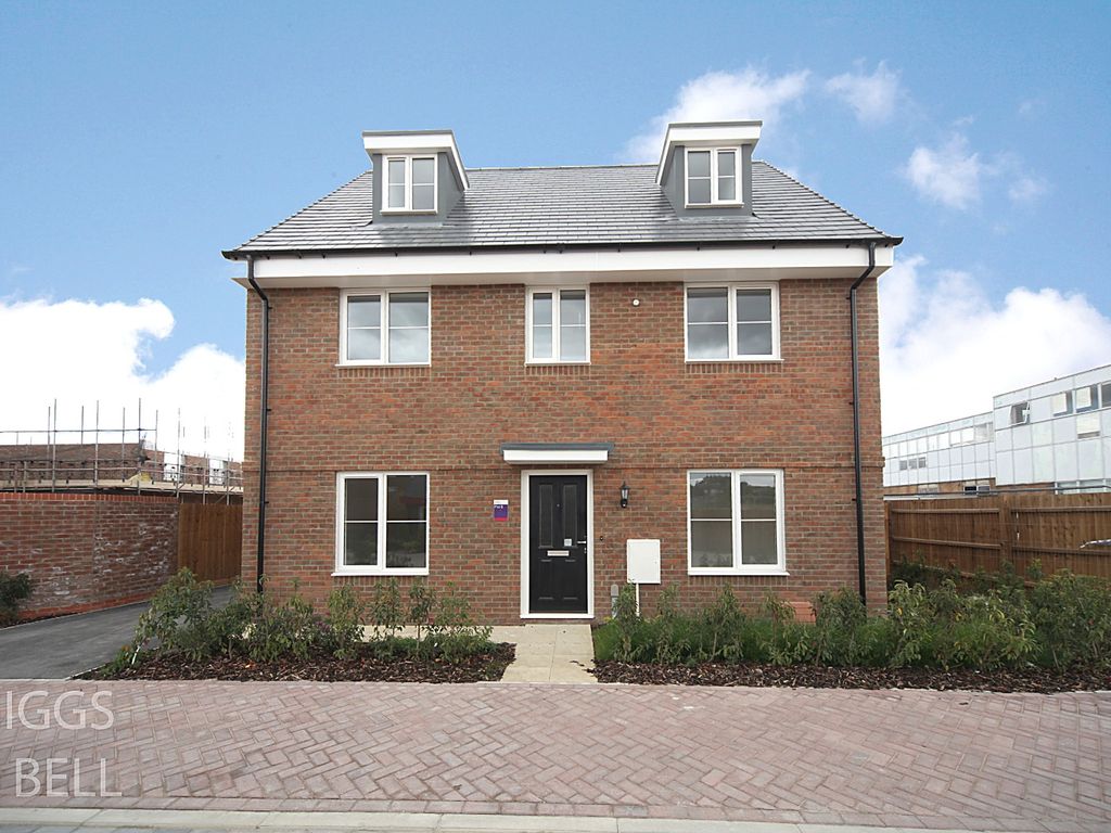 Barnfield Place, Luton, Bedfordshire LU2  