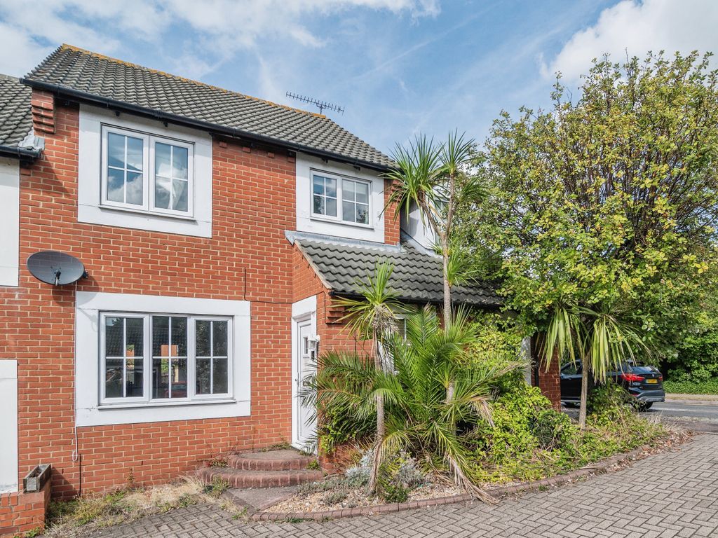 4 bed semidetached house for sale in Drake Road, Chafford Hundred