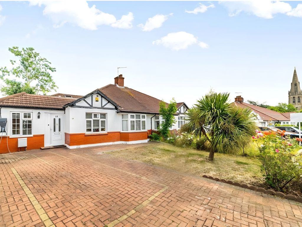 3 bed bungalow for sale in Tudor Close, London NW9 Zoopla