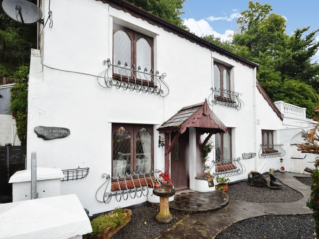 2 bed detached house for sale in Graig, Burry Port, Carmarthenshire