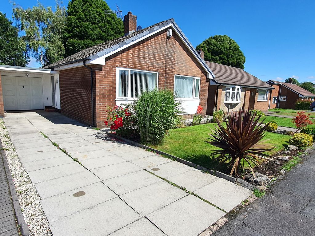 4 bed bungalow for sale in Fairlie Avenue, Bolton BL3 Zoopla