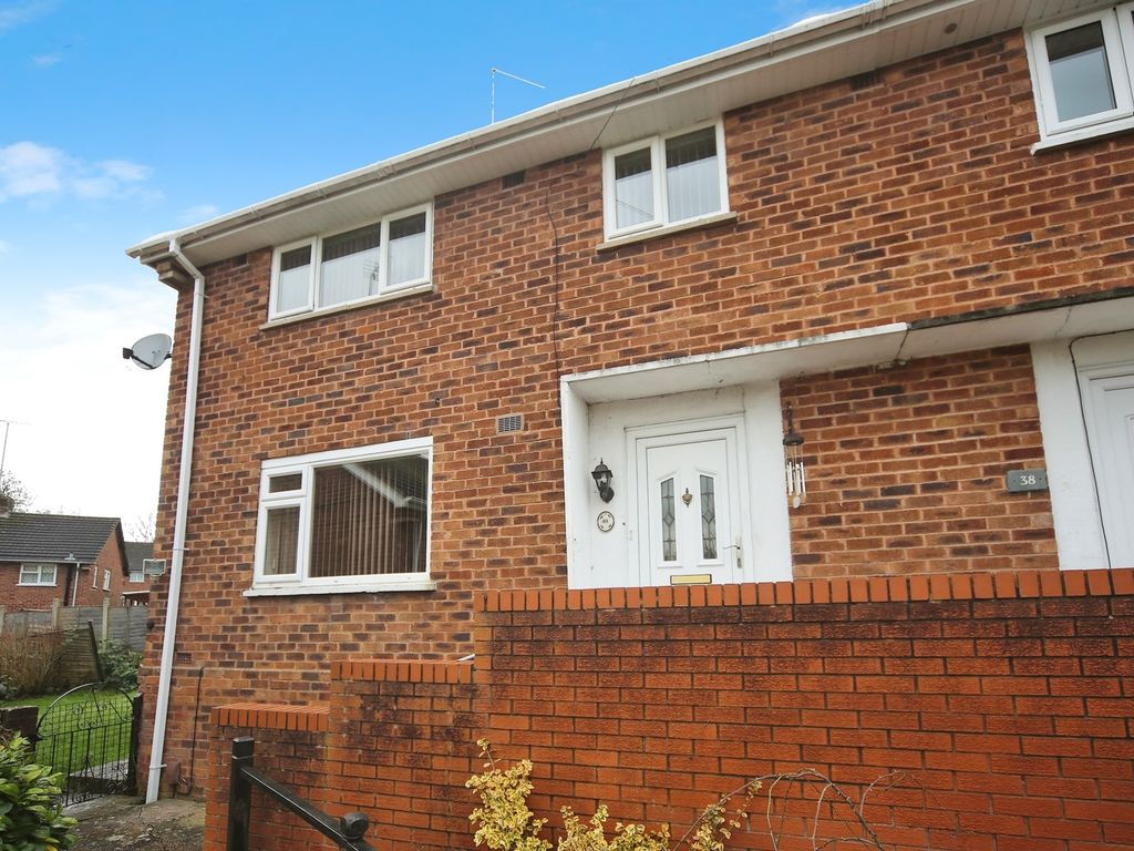 3 bed end terrace house for sale in Throckmorton Road, Redditch B98, £200,000 Zoopla