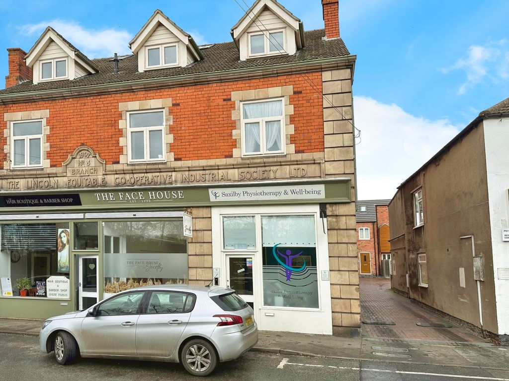 2 bed property for sale in Bridge Street, Saxilby, Lincoln LN1, £80,000