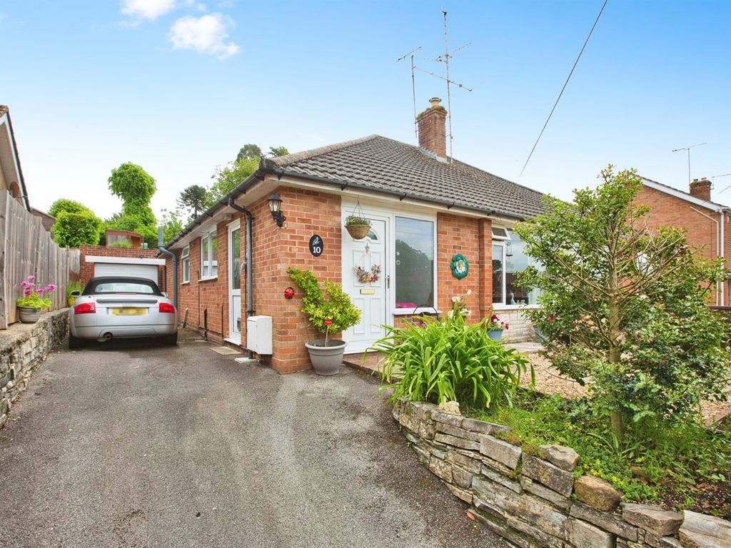 2 bed semidetached bungalow for sale in Willow Road, Yeovil BA21, £