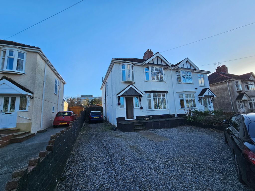 4 bed semidetached house to rent in Clasemont Road, Swansea SA6, £1,200 pcm Zoopla