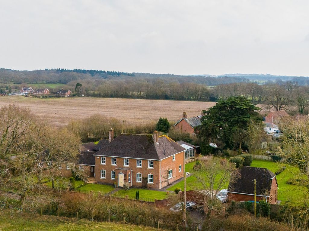 4 bed property for sale in Streets Lane, Crow, Ringwood BH24, £