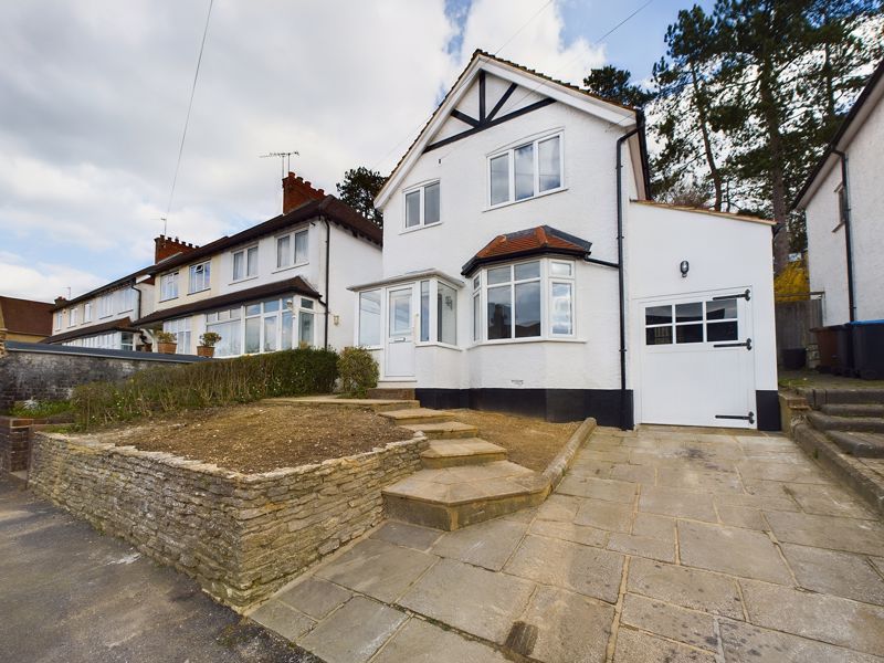 3 bed detached house for sale in Beechwood Road, Caterham CR3 Zoopla