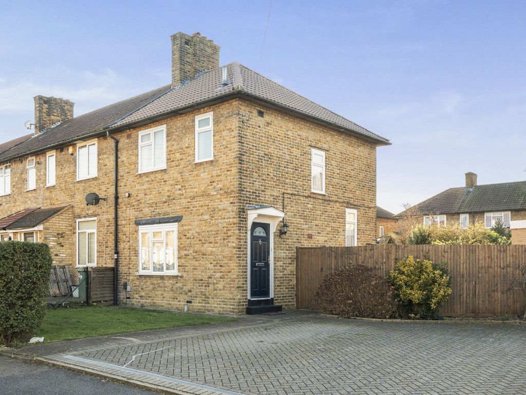 2 bed end terrace house for sale in Shrewsbury Road, Carshalton SM5, £